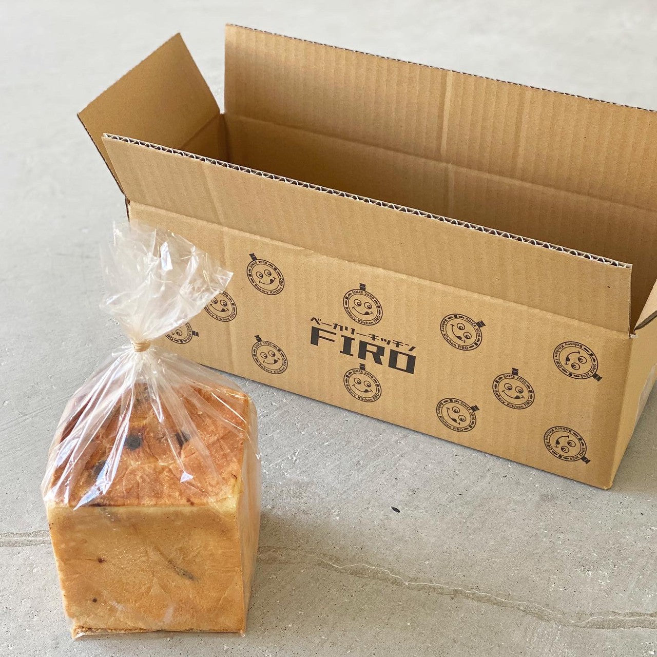 FIROクロワッサン食パン・至高の甘み・ショコラ３斤セット